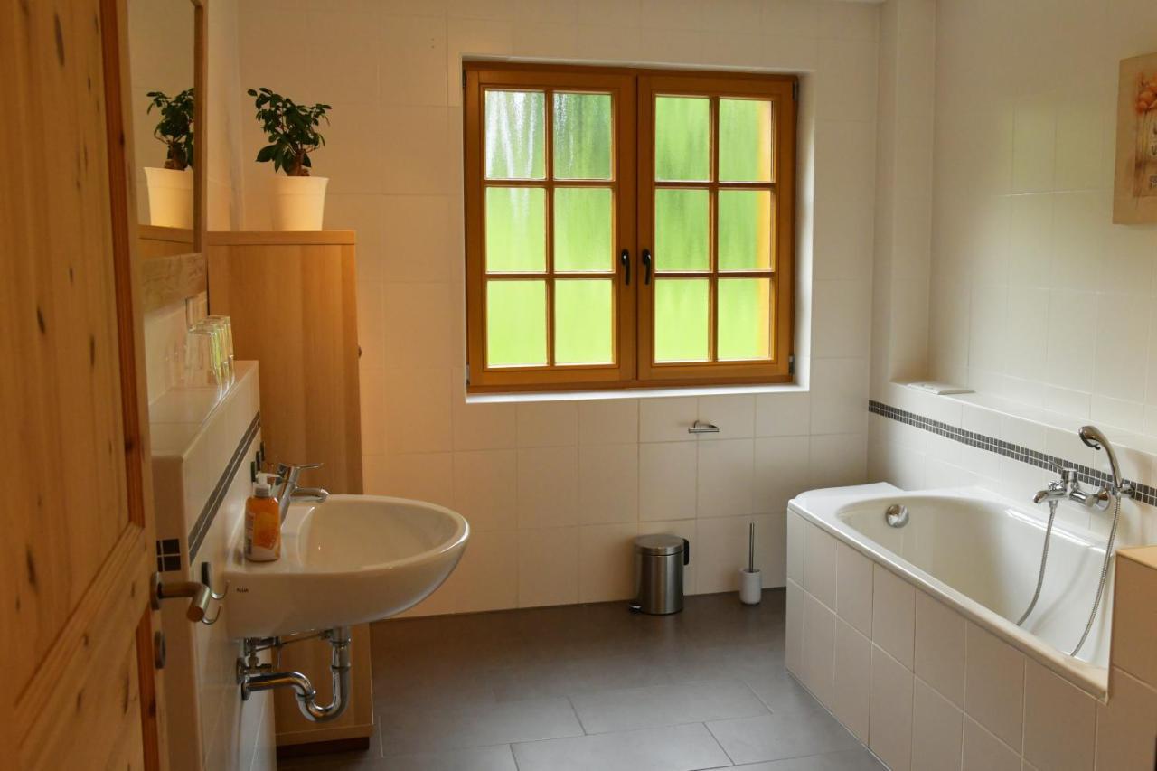 Haus Alpenrose Zum Vic Apartment Wermelskirchen Ngoại thất bức ảnh